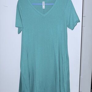 Zenana Outfitters Green V-Neck Midi Dress